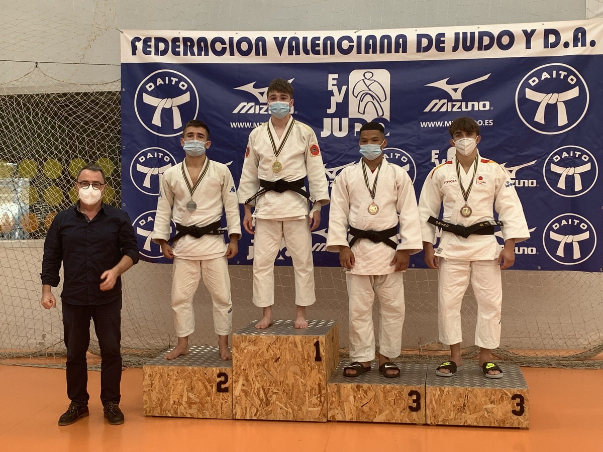 ORO, PLATA Y 2 BRONCES en la  Copa de España Junior de Valencia. 02-10-21